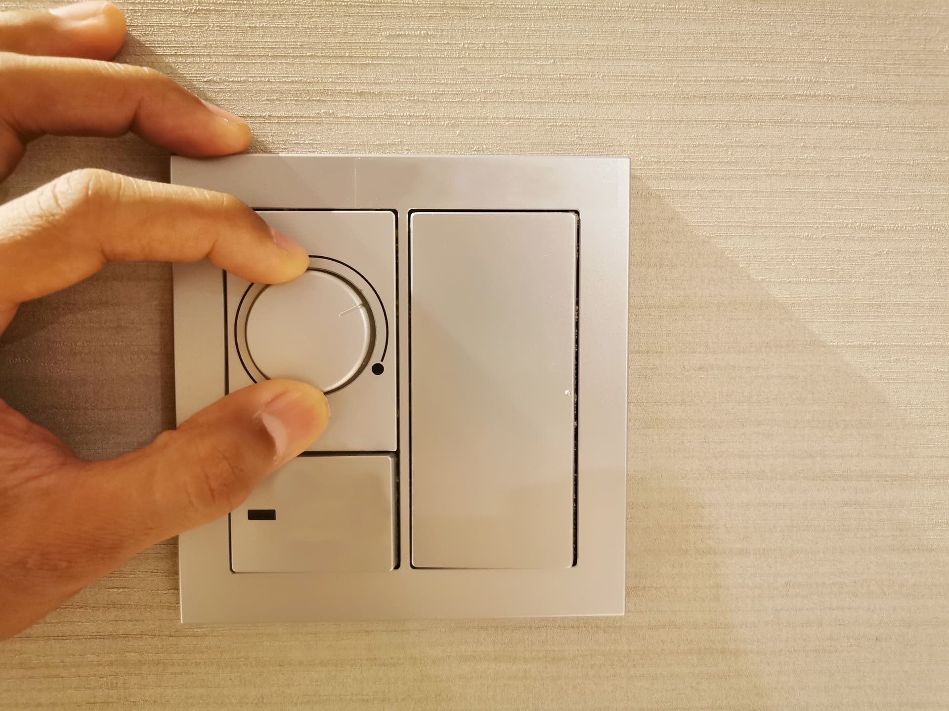 Blog post The Future of Smart Homes: Integrating Advanced Electrical Solutions image