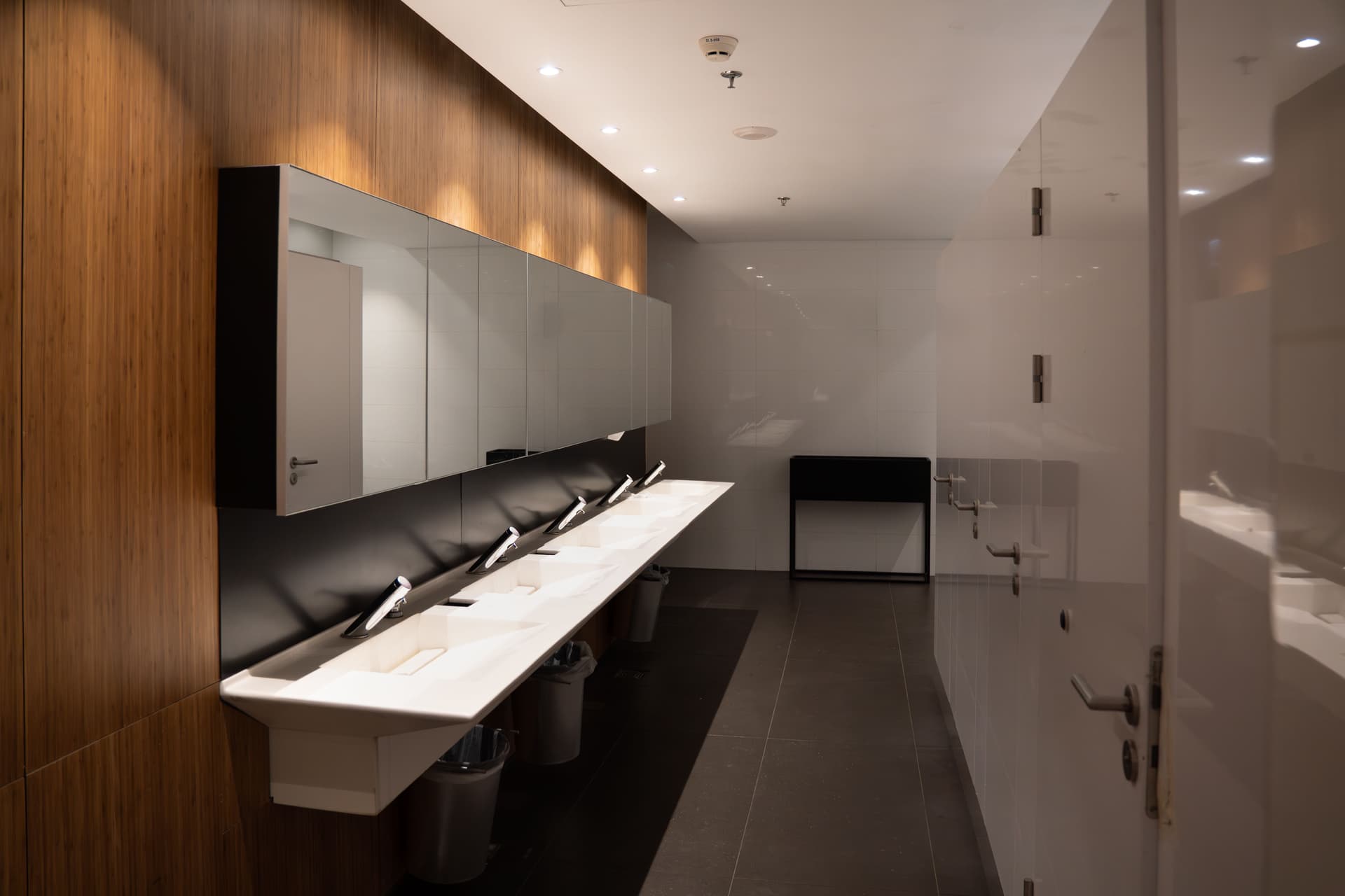 Blog post Harnessing Power: Innovative Electrical Solutions for Modern Businesses image