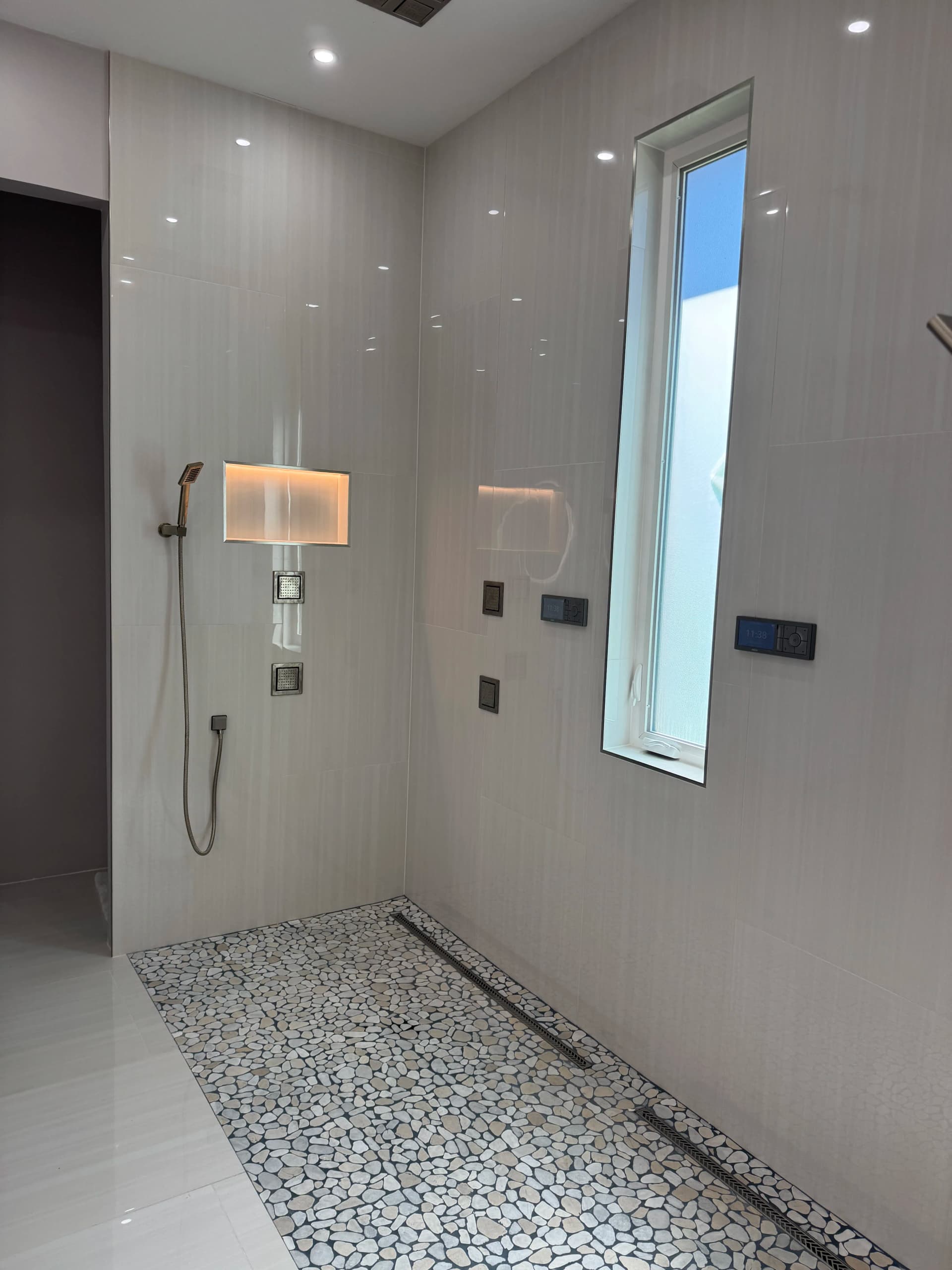 Gallery photos for Custom Lighting and Electrical Work Across North Texas Homes: Image #3
