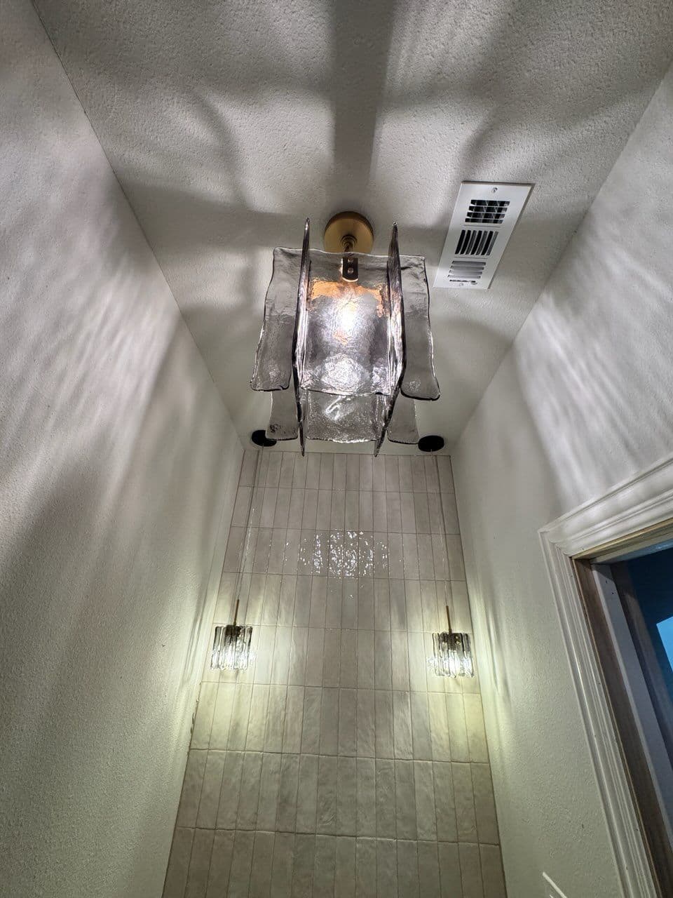 Lighting Transformation in a Cozy Space