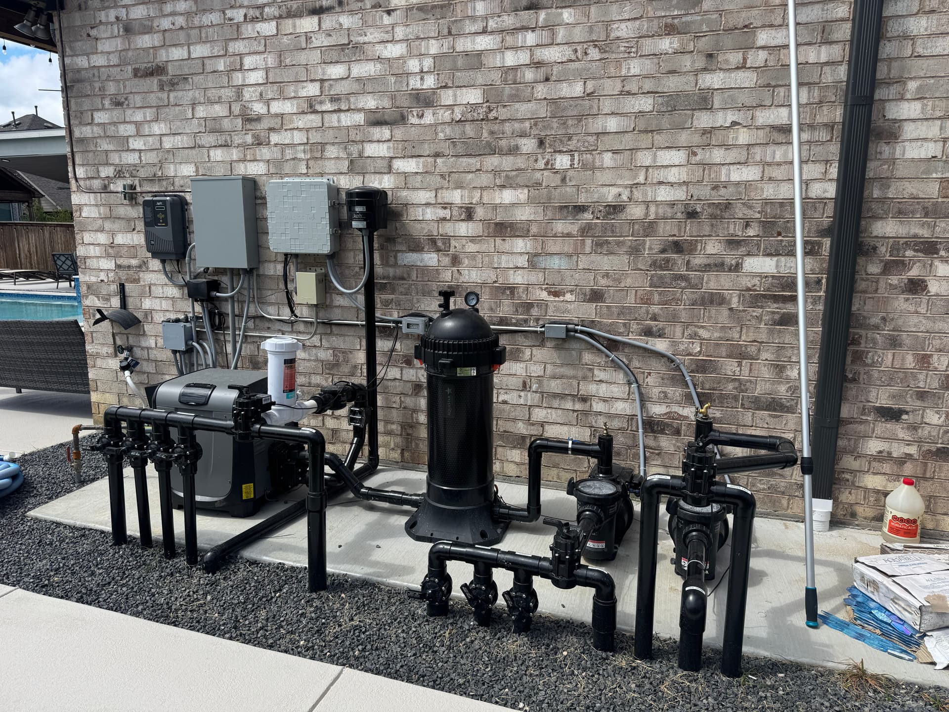 Gallery photos for Pool and Pergola Electrical Wiring for a Full Backyard Build: Image #4